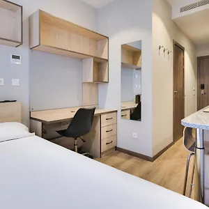  Hostel Livensa Living Feria